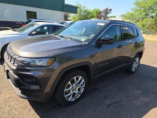 2022 Jeep Compass Latitude Lux
