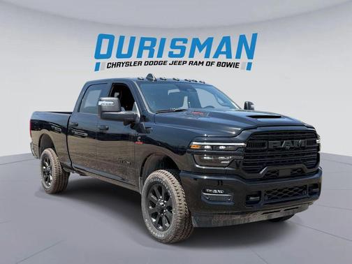 Diamond Black Crystal Pearlcoat 2026 RAM 2500 Laramie Crew Cab 4x4 6'4' Box