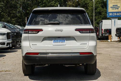 2025 Jeep Grand Cherokee L Laredo