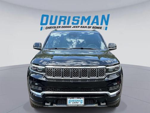 Diamond Black Crystal Pearlcoat 2022 Jeep Grand Wagoneer Series III 4x4