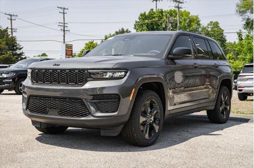 2025 Jeep Grand Cherokee Altitude