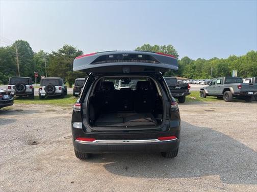 2023 Jeep Grand Cherokee Limited X