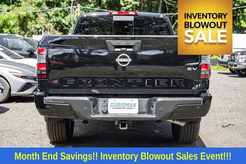 2024 Nissan Frontier SV