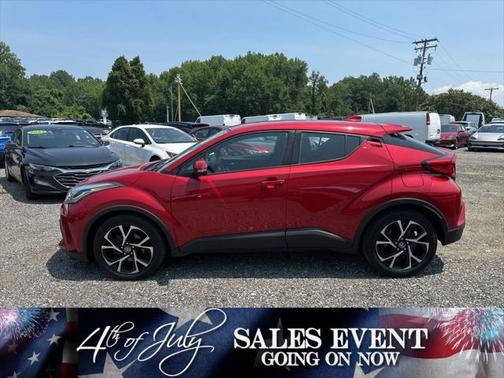 2022 Toyota C-HR XLE