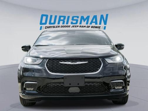 2025 Chrysler Pacifica L