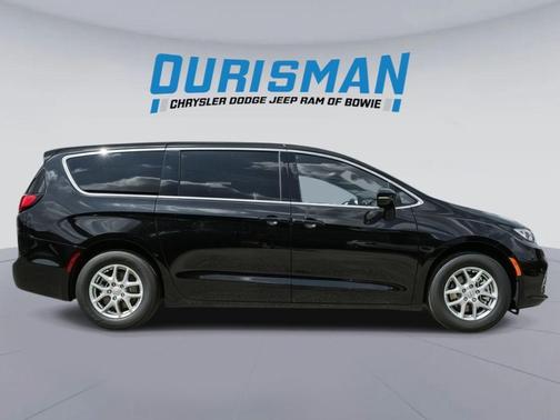 2025 Chrysler Pacifica L