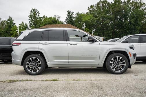 2025 Jeep Grand Cherokee Overland