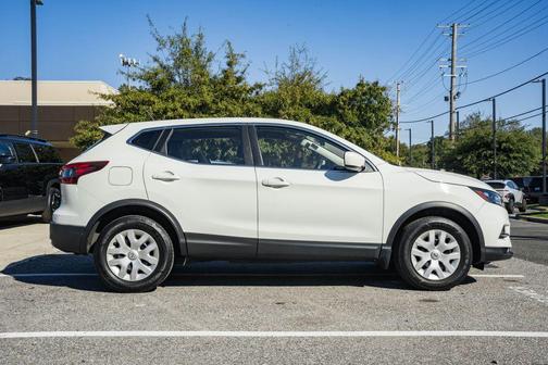2020 Nissan Rogue Sport S
