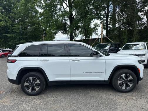 2023 Jeep Grand Cherokee 4xe Base