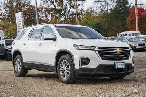 2023 Chevrolet Traverse LT Leather