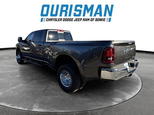 2026 RAM 3500 Tradesman Crew Cab 4x4 8' Box