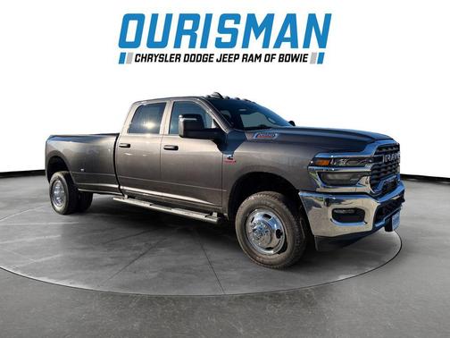 2026 RAM 3500 Tradesman Crew Cab 4x4 8' Box