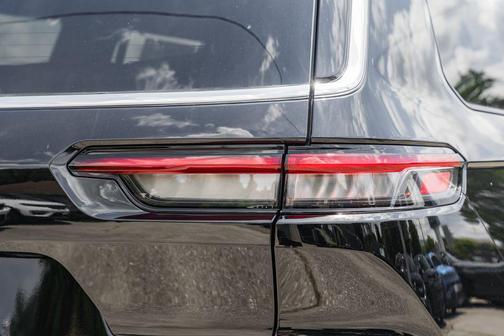 2025 Jeep Grand Cherokee L Overland