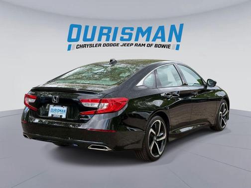 Crystal Black Pearl 2022 Honda Accord Sport 1.5T
