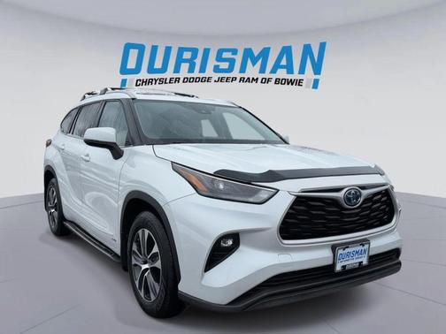 2022 Toyota Highlander Hybrid XLE