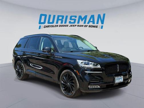 Infinite Black Metallic Clearcoat 2024 Lincoln Aviator Black Label AWD