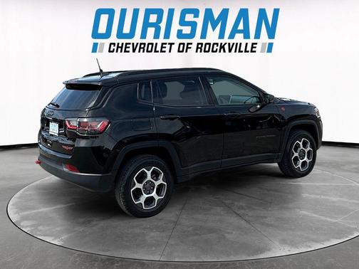 Diamond Black Crystal Pearlcoat 2022 Jeep Compass Trailhawk
