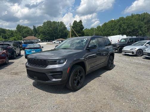 2023 Jeep Grand Cherokee Altitude