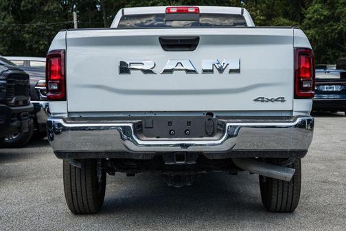 2025 RAM 2500 Tradesman Crew Cab 4x4 8' Box