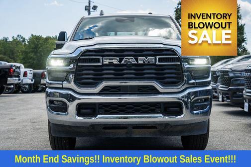 2025 RAM 2500 Tradesman Crew Cab 4x4 8' Box