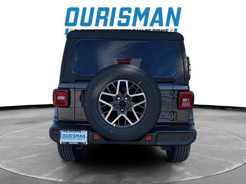 2026 Jeep Wrangler 4-Door Sahara 4x4