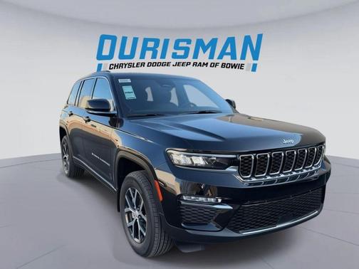 Diamond Black Crystal Pearlcoat 2025 Jeep Grand Cherokee Limited