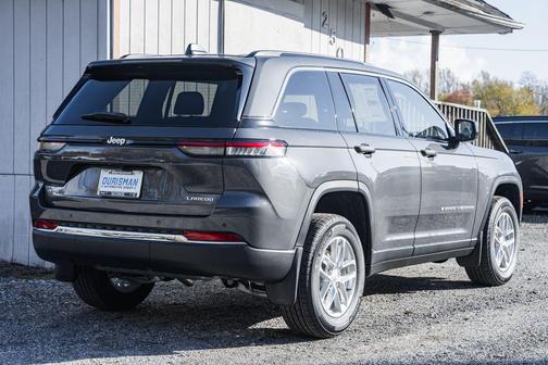 2025 Jeep Grand Cherokee Laredo