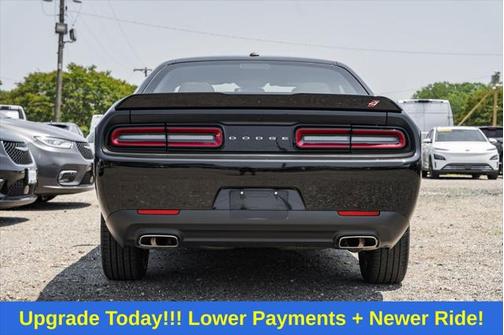 2022 Dodge Challenger SXT
