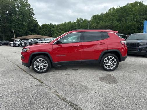 2023 Jeep Compass Latitude Lux