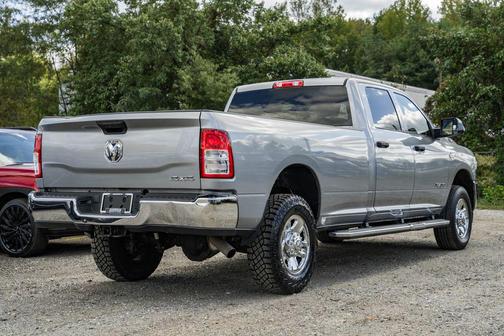 2021 RAM 3500 Tradesman Crew Cab 4x4 8' Box