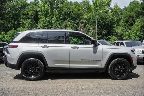 2024 Jeep Grand Cherokee Altitude
