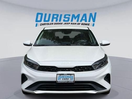 Snow White Pearl 2022 Kia Forte LXS