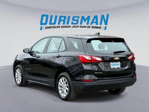 Mosaic Black Metallic 2019 Chevrolet Equinox LS