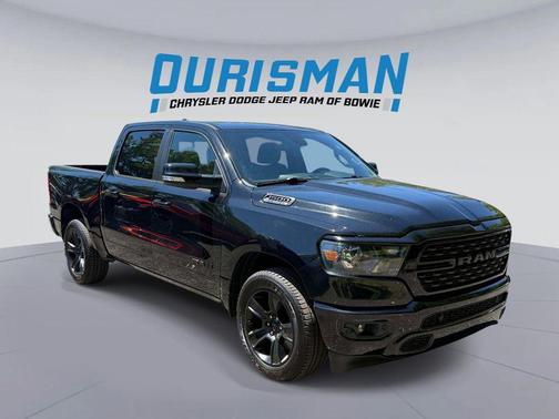 Diamond Black Crystal Pearlcoat 2022 RAM 1500 Big Horn/Lone Star