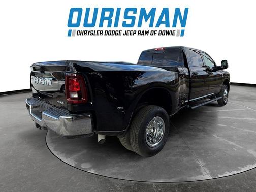 2026 RAM 3500 Tradesman Crew Cab 4x4 8' Box