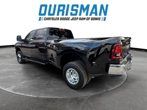 2026 RAM 3500 Tradesman Crew Cab 4x4 8' Box