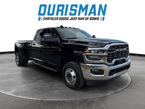 2026 RAM 3500 Tradesman Crew Cab 4x4 8' Box