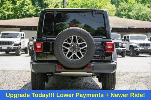 2025 Jeep Wrangler 4-Door Sahara 4x4