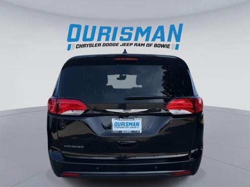 2026 Chrysler Voyager LX