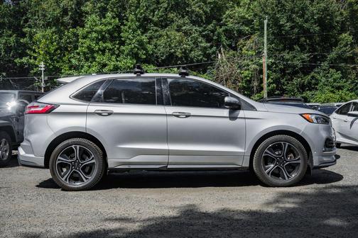 2019 Ford Edge ST