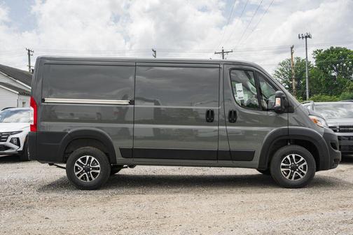 2025 RAM ProMaster 3500 Low Roof