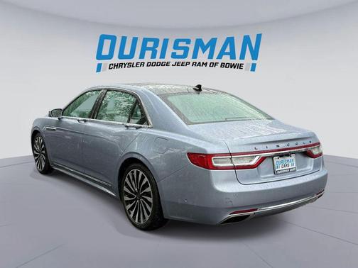 Chroma Crystal Blue Metallic 2019 Lincoln Continental Black Label