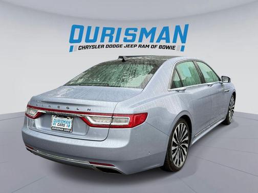 Chroma Crystal Blue Metallic 2019 Lincoln Continental Black Label