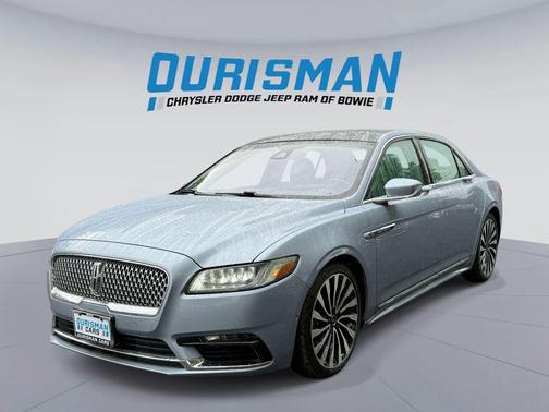 Chroma Crystal Blue Metallic 2019 Lincoln Continental Black Label