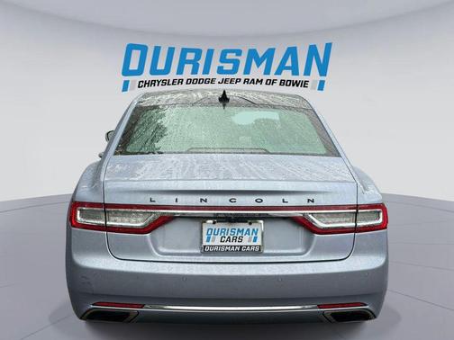 Chroma Crystal Blue Metallic 2019 Lincoln Continental Black Label