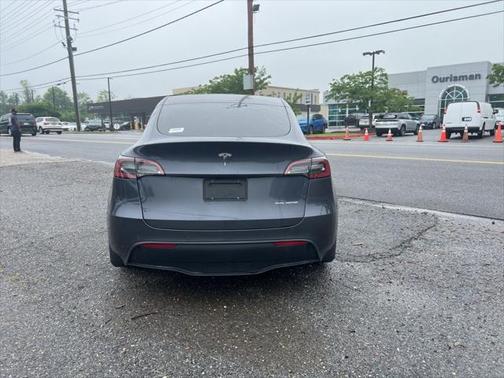 2021 Tesla Model Y Long Range Dual Motor All-Wheel Drive