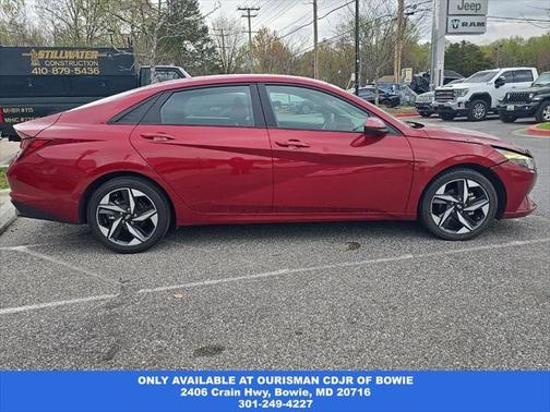 2023 Hyundai ELANTRA SEL