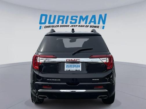 2022 GMC Acadia Denali