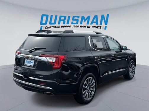 2022 GMC Acadia Denali