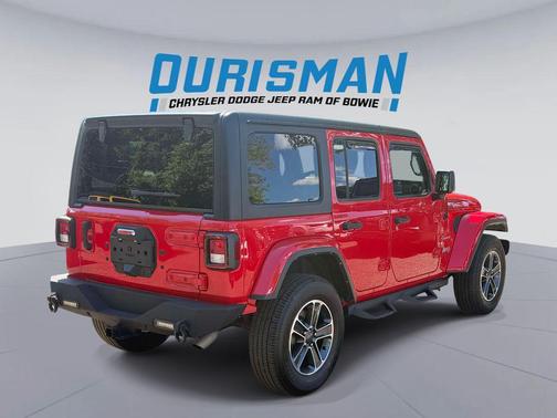 Firecracker Red Clearcoat 2023 Jeep Wrangler 4-Door Sahara 4x4